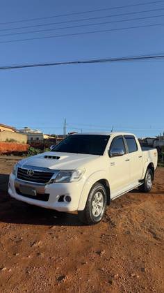 TOYOTA HILUX 3.0 SRV 4X4 CD 16V TURBO INTERCOOLER DIESEL 4P AUTOMÁTICO TOYOTA HILUX 3.0 SRV 4X4 CD 16V TURBO INTERCOOLER DIESEL 4P AUTOMÁTICO